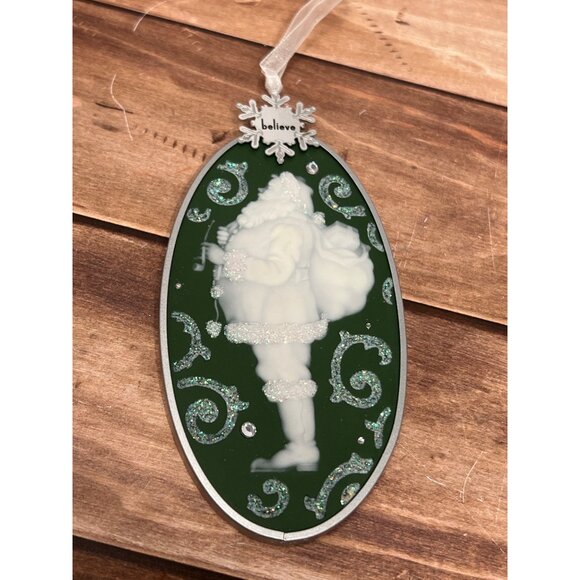 2010 HALLMARK KEEPSAKE ORNAMENT QXG3533 BELIEVE IN SANTA BY JULIE FORSYTH - Picture 10 of 10